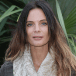 Gabrielle Anwar English Movie Actress