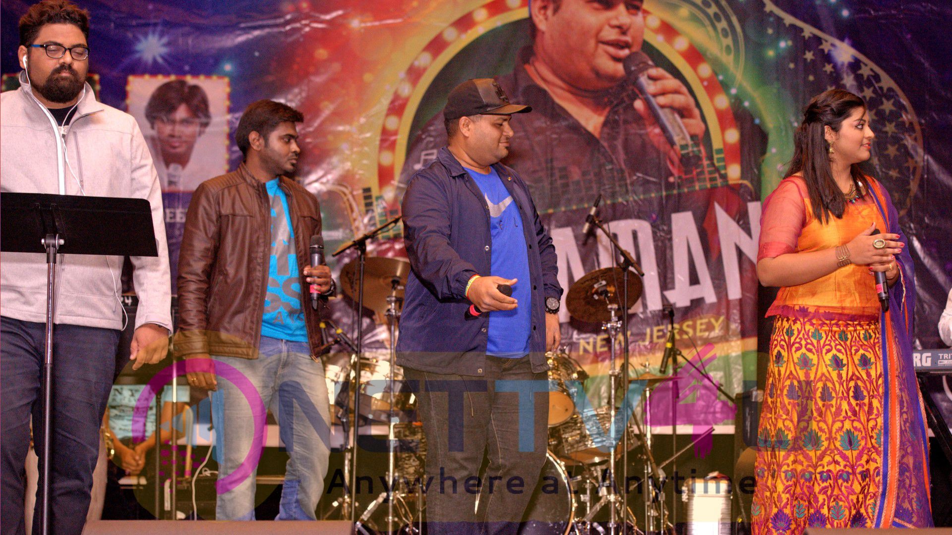 Grand Success Of  SS Thaman Live In Concert  By NJTA Dazzling Photos Telugu Gallery