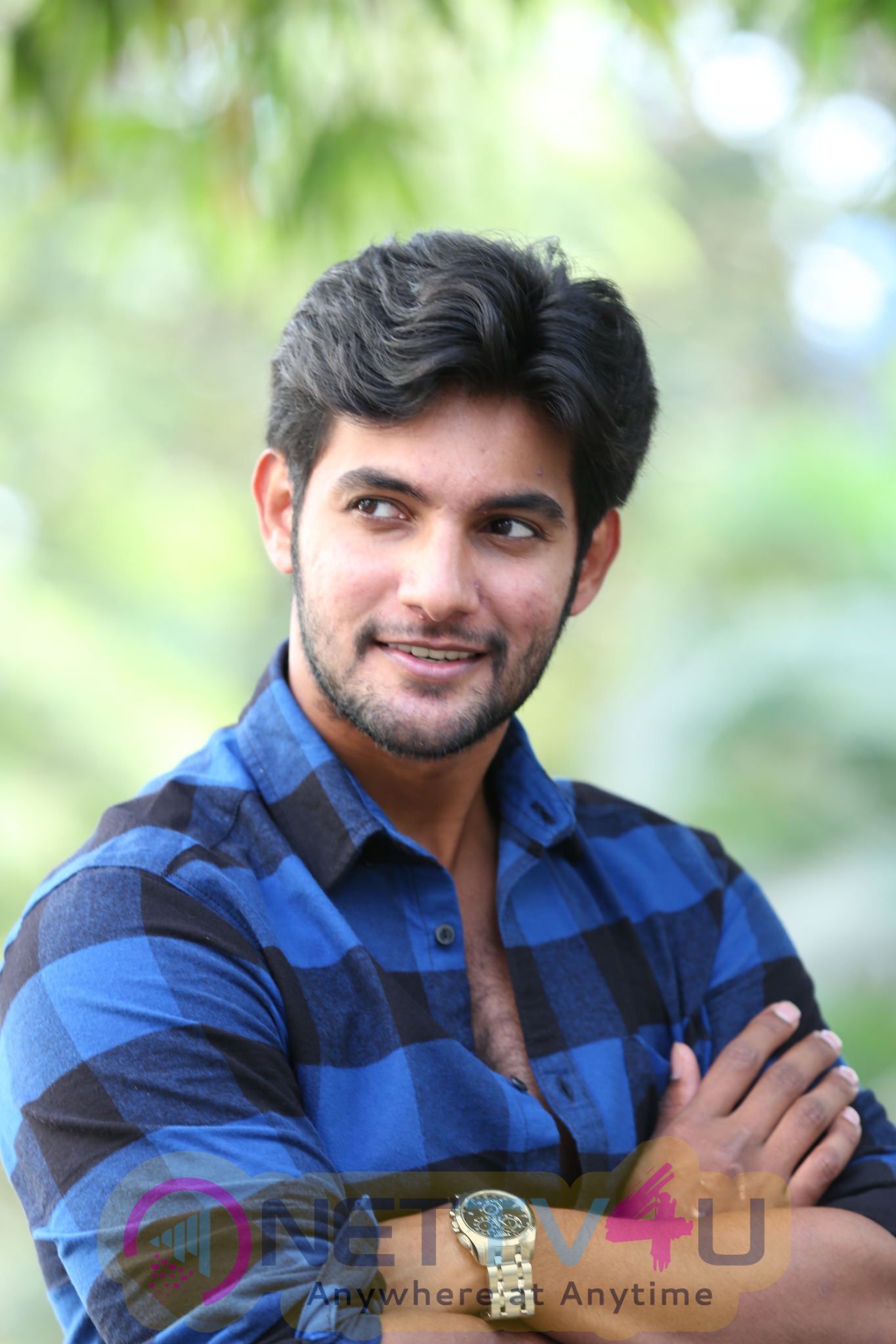 garam movie actor aadi interview stills 11