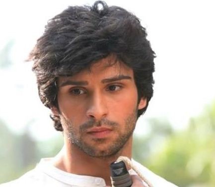 Girish Kumar S Voice Is Gone While Shooting A Song Nettv4u