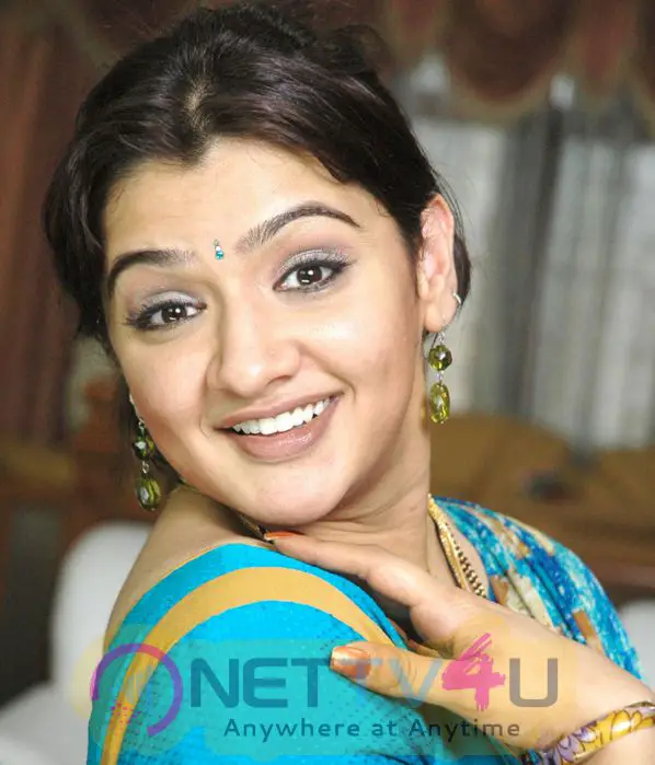 Gorgeous Actress Aarthi Agarwal Hot And Sizzling Images Telugu Gallery