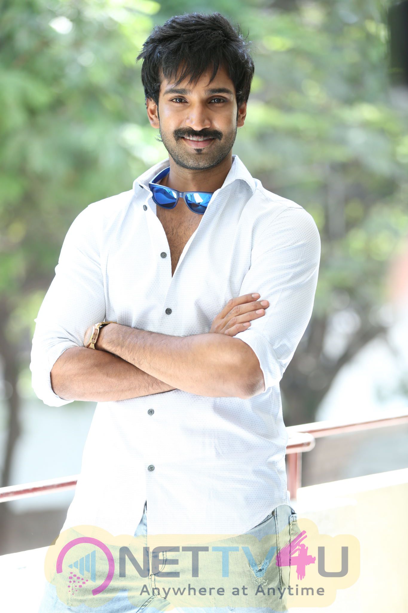 High Quality Pictures Of Actor Aadhi Malupu Movie Telugu Gallery