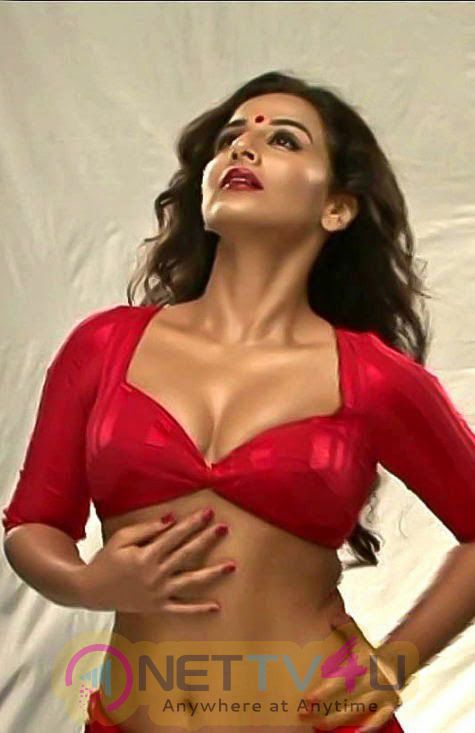 Hindi Actress Vidya Balan Latest Hot Photo Shoot Stills Hindi Gallery