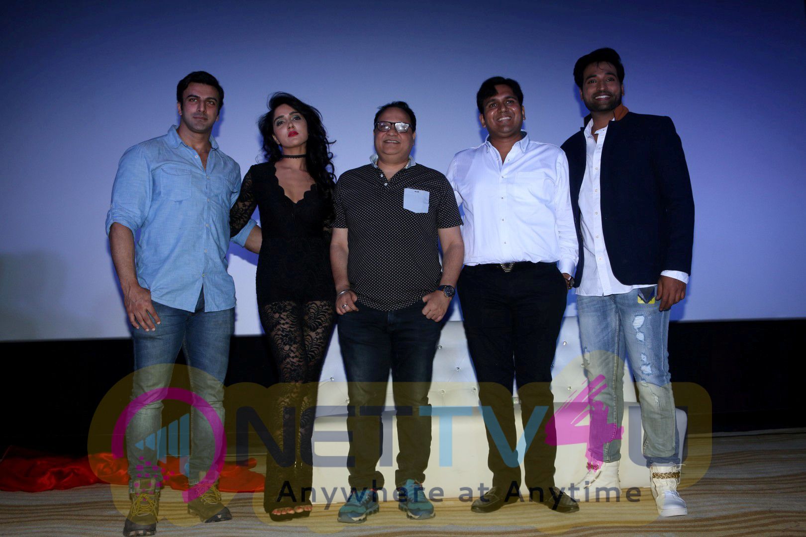 Ishq Junoon Hot Movie Trailer At Rajbeer Singh Divya Singh And Akshay Rangshahi Hindi Gallery