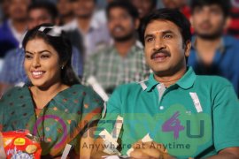 Jayammu Nischayammuraa Movie Exclusive Images