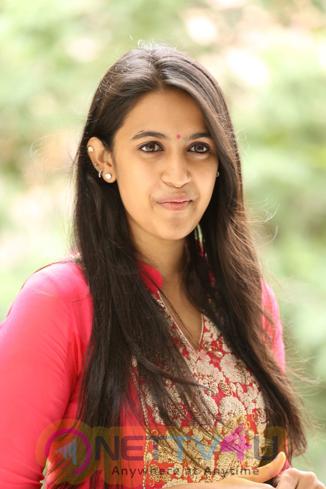 Konidela Niharika Latest HD Photos Telugu Gallery