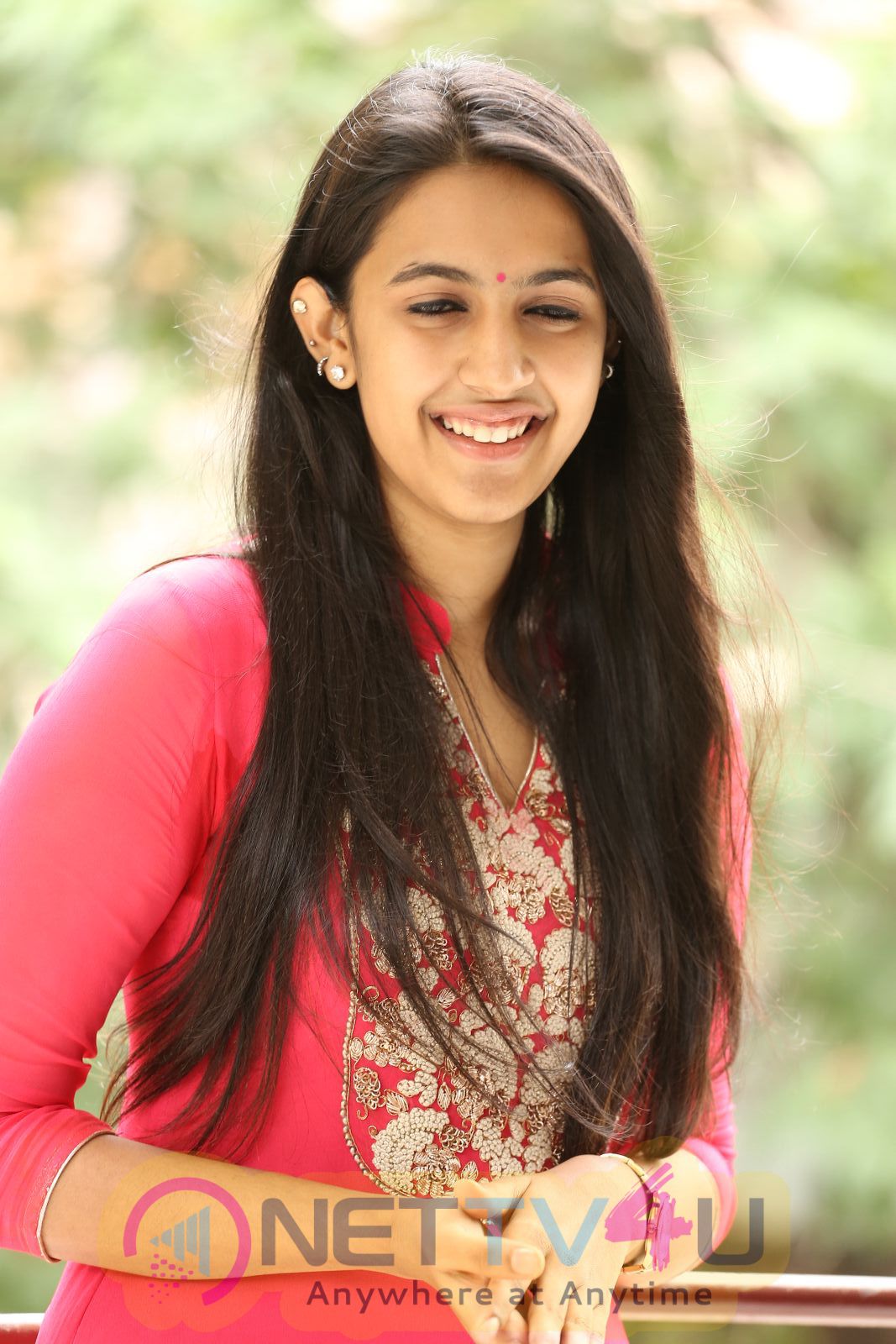 Konidela Niharika Latest HD Photos Telugu Gallery