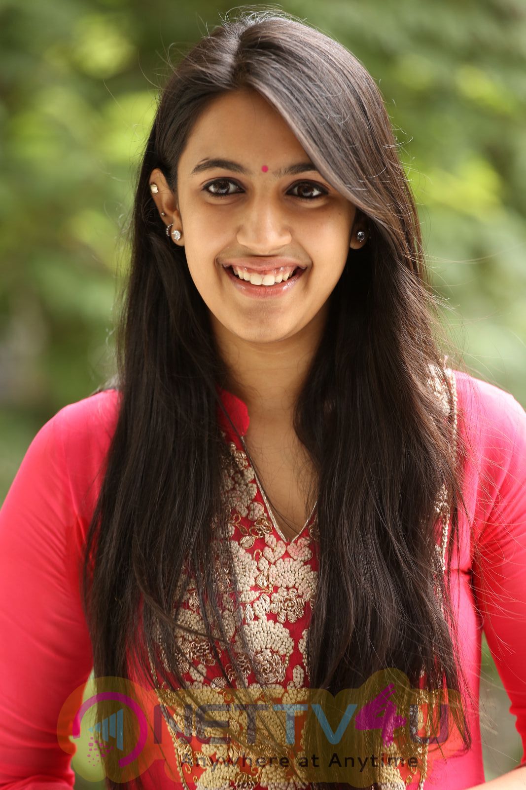 Konidela Niharika Latest HD Photos Telugu Gallery