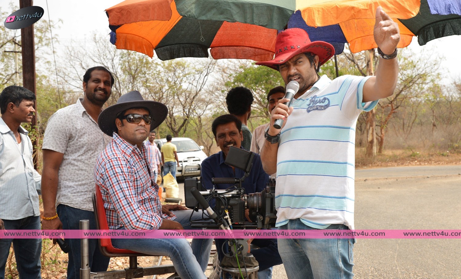 kumari21 movie working stills 09