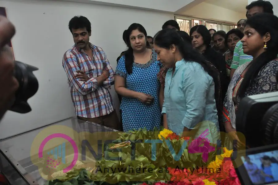 Last Respects To Veteran Actress Jyothi Lakshmi Photos Tamil Gallery
