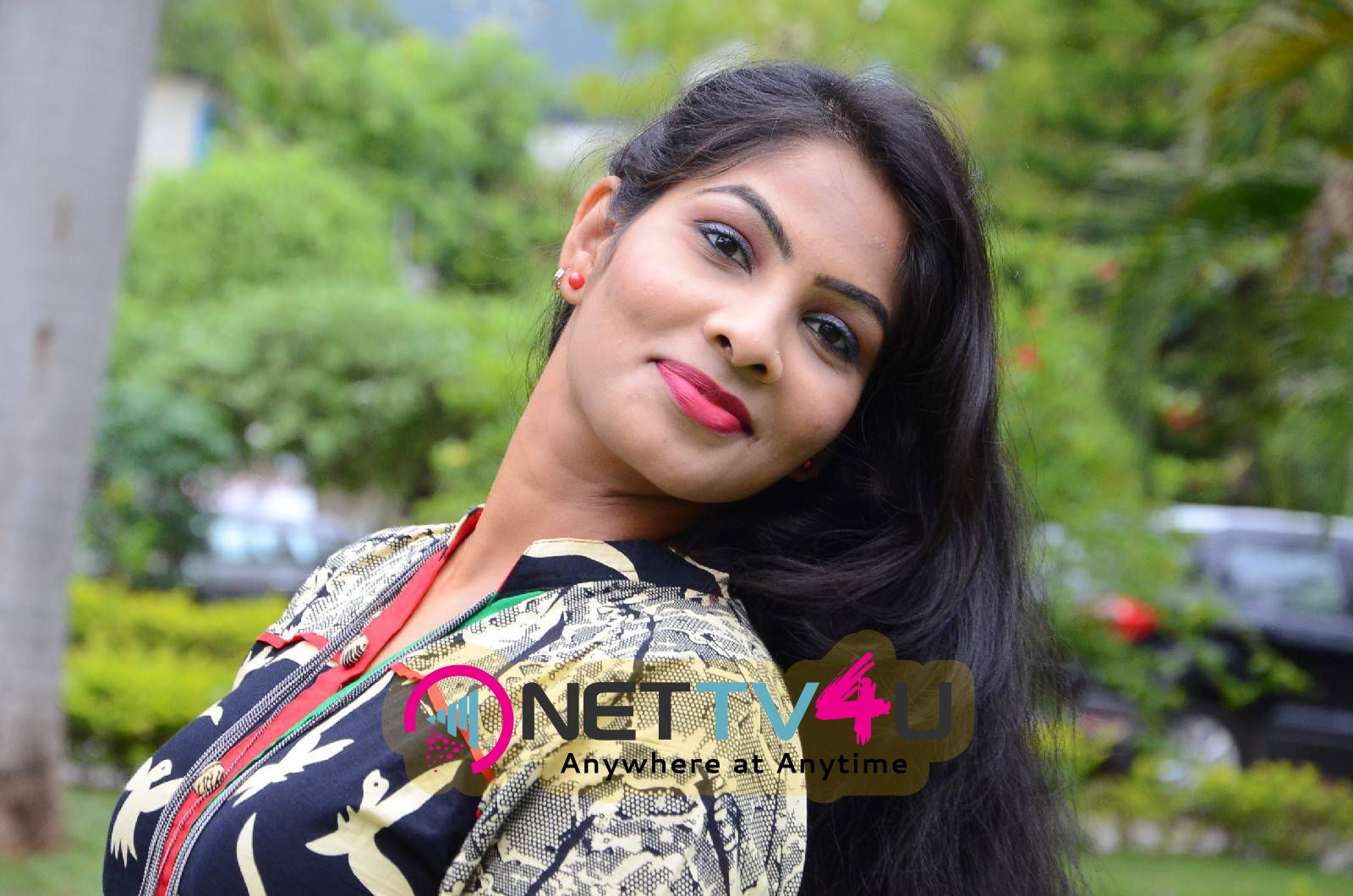 latest images of actress bhanu at bandook platinum disc function 32