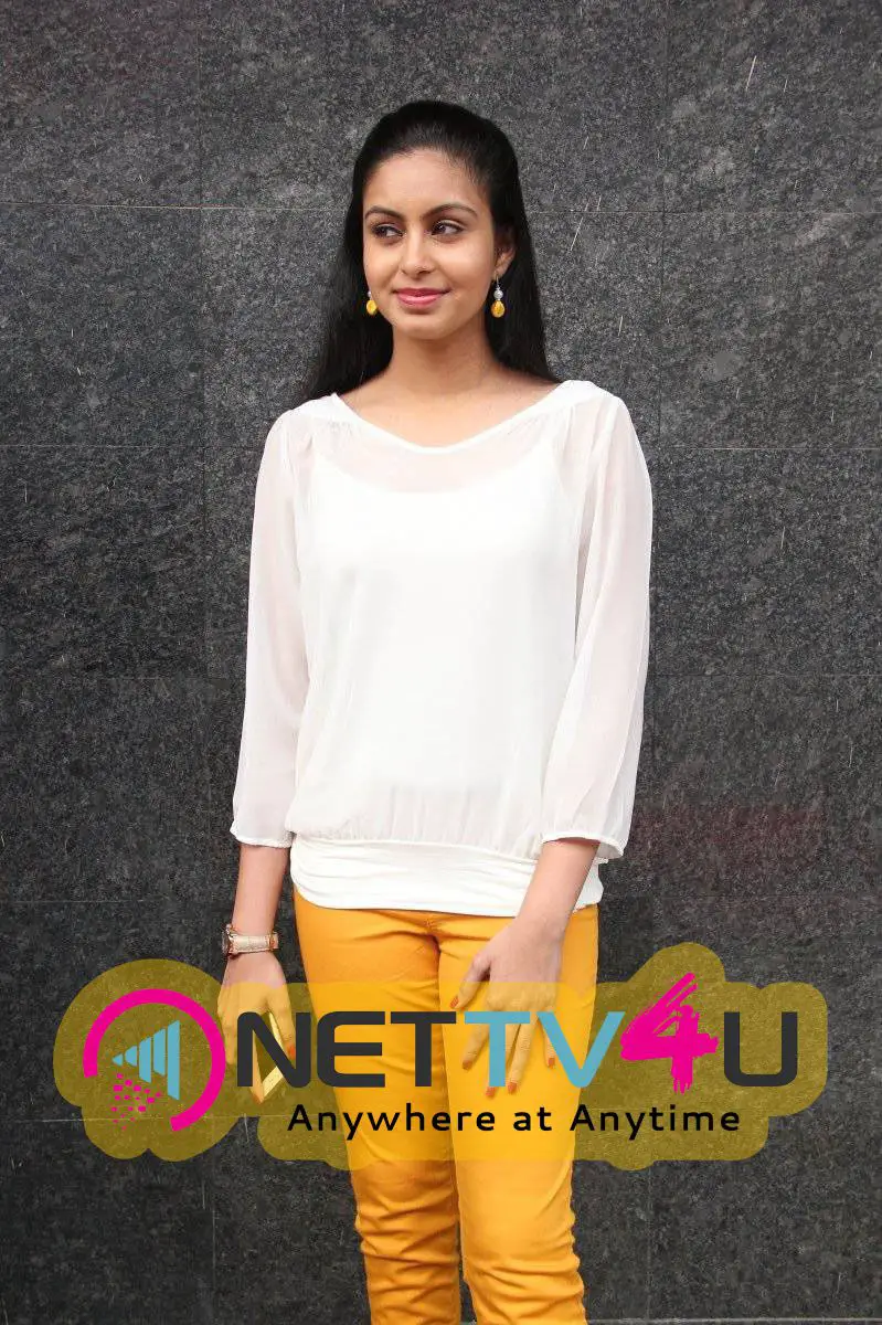 latest photos of actress abhinaya at vizhithiru movie audio launch 19