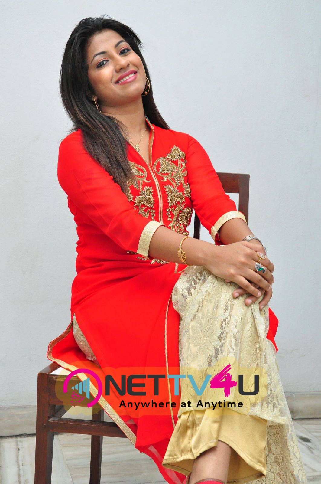 latest photos of actress geethanjali at affair movie teaser launch 31