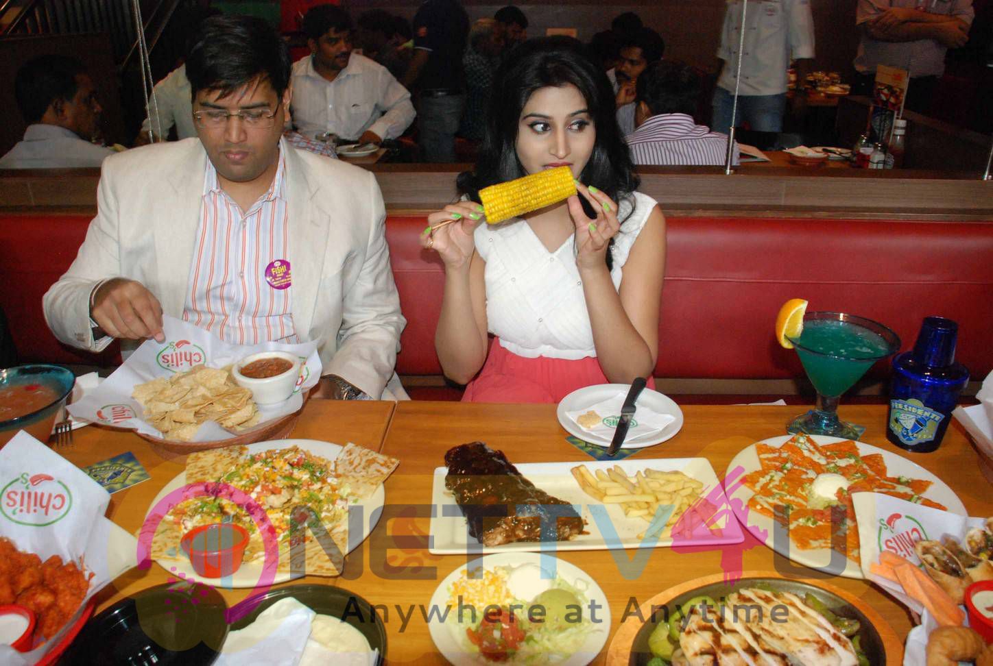 latest photos of actress shamili at chilirs american grill and bar launch 28