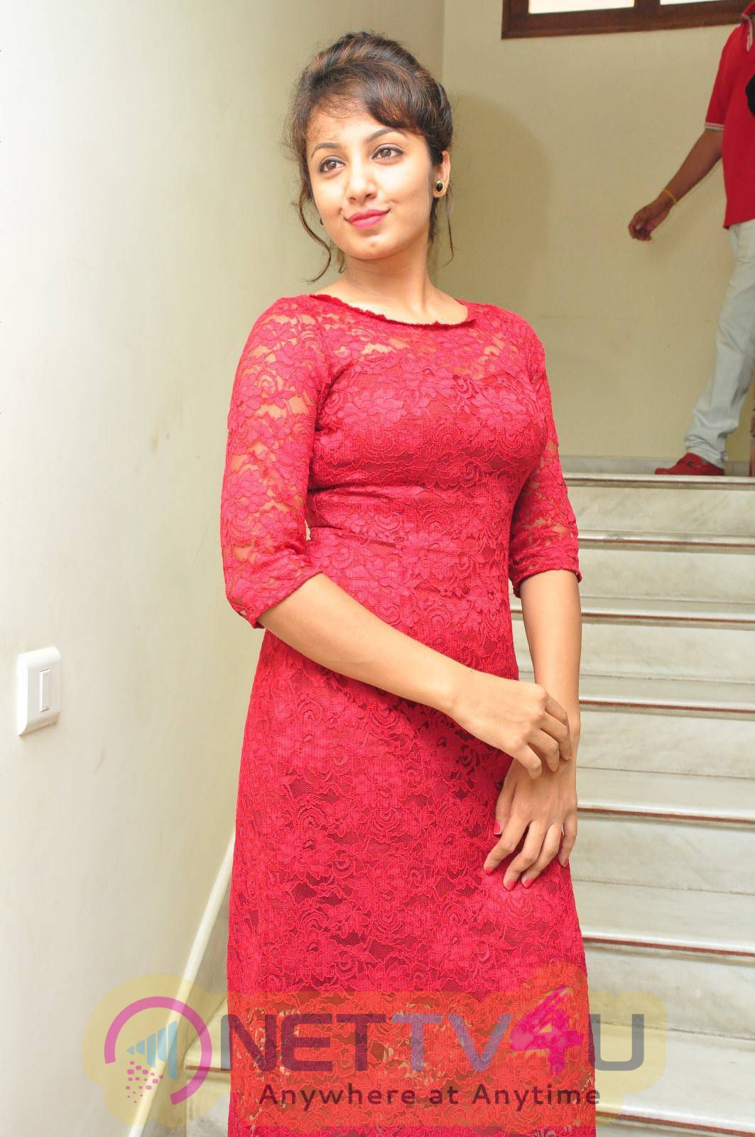 latest photos of actress tejaswi at kerintha success meet 9
