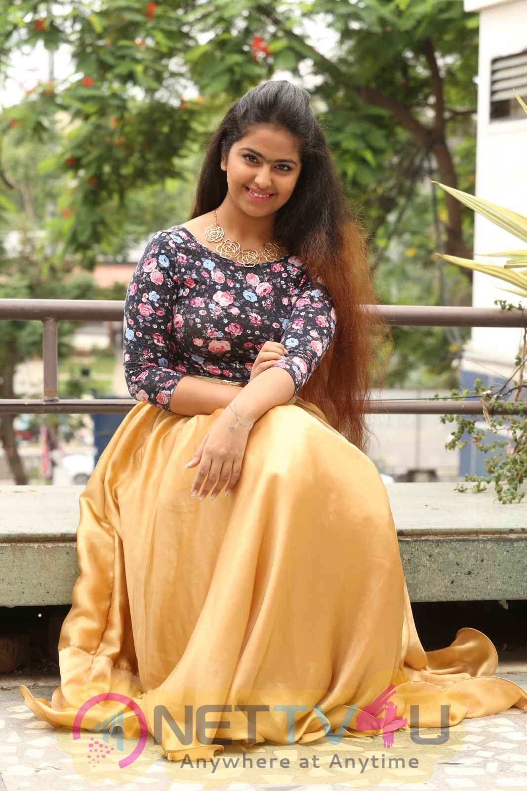 latest photos of avika gor at cinema choopistha mava press meet 6