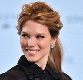 Lea Seydoux Felt Nervous With Daniel Craig! 