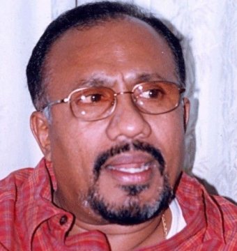 Mohanlal Joins Veteran Director Bhadran!