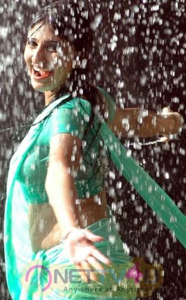 Monica Tamil Actress Hot Photos