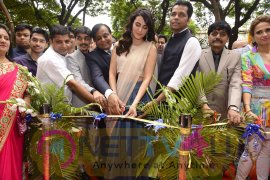 Mugdha Godse & Mandana Karimi Inaugurate A Jewellery Exhibition Photos Hindi Gallery