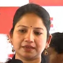 Telugu Movie Actress Madhumani