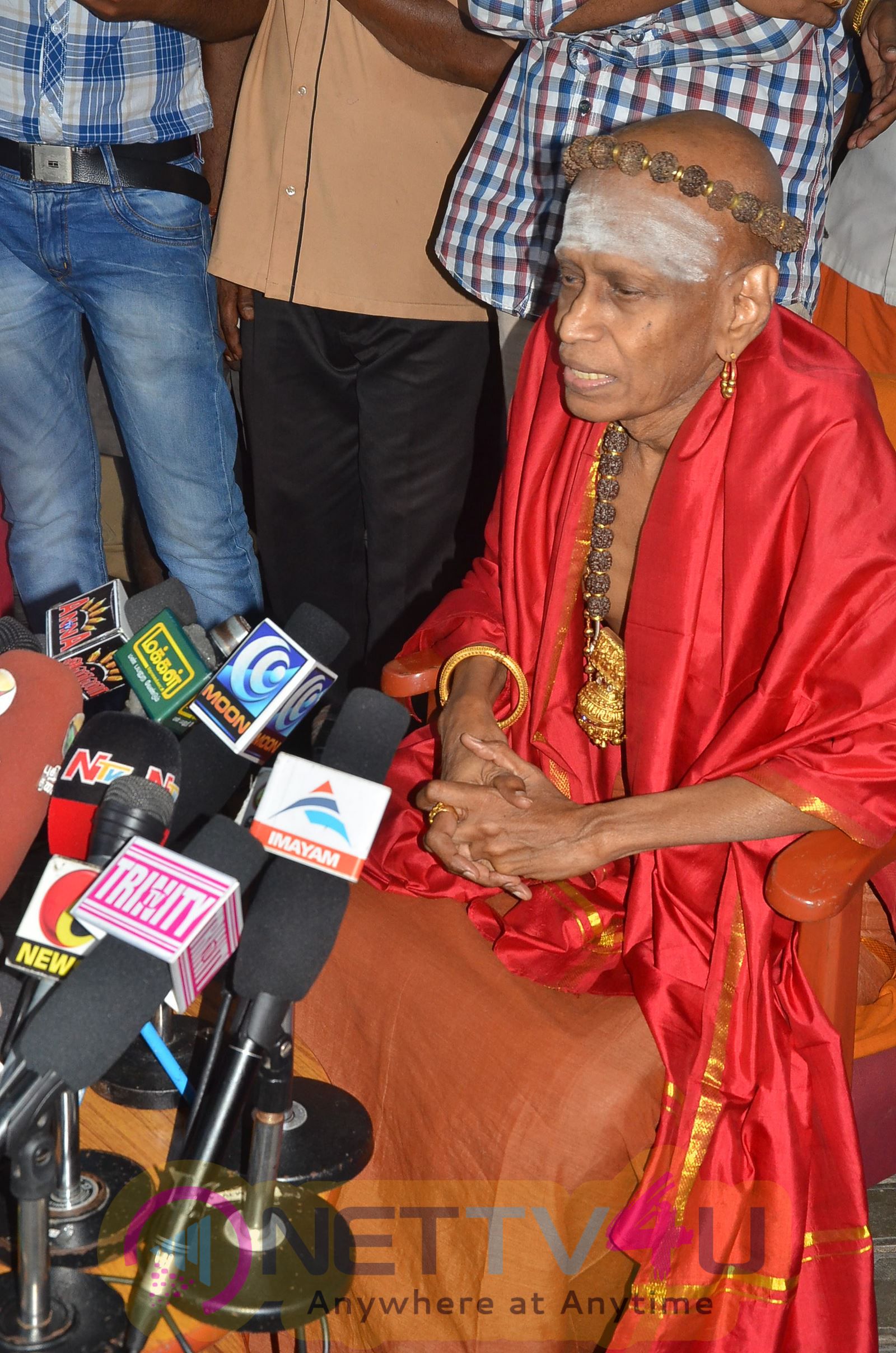 Madurai Aadheenam Press Meet Stills Tamil Gallery