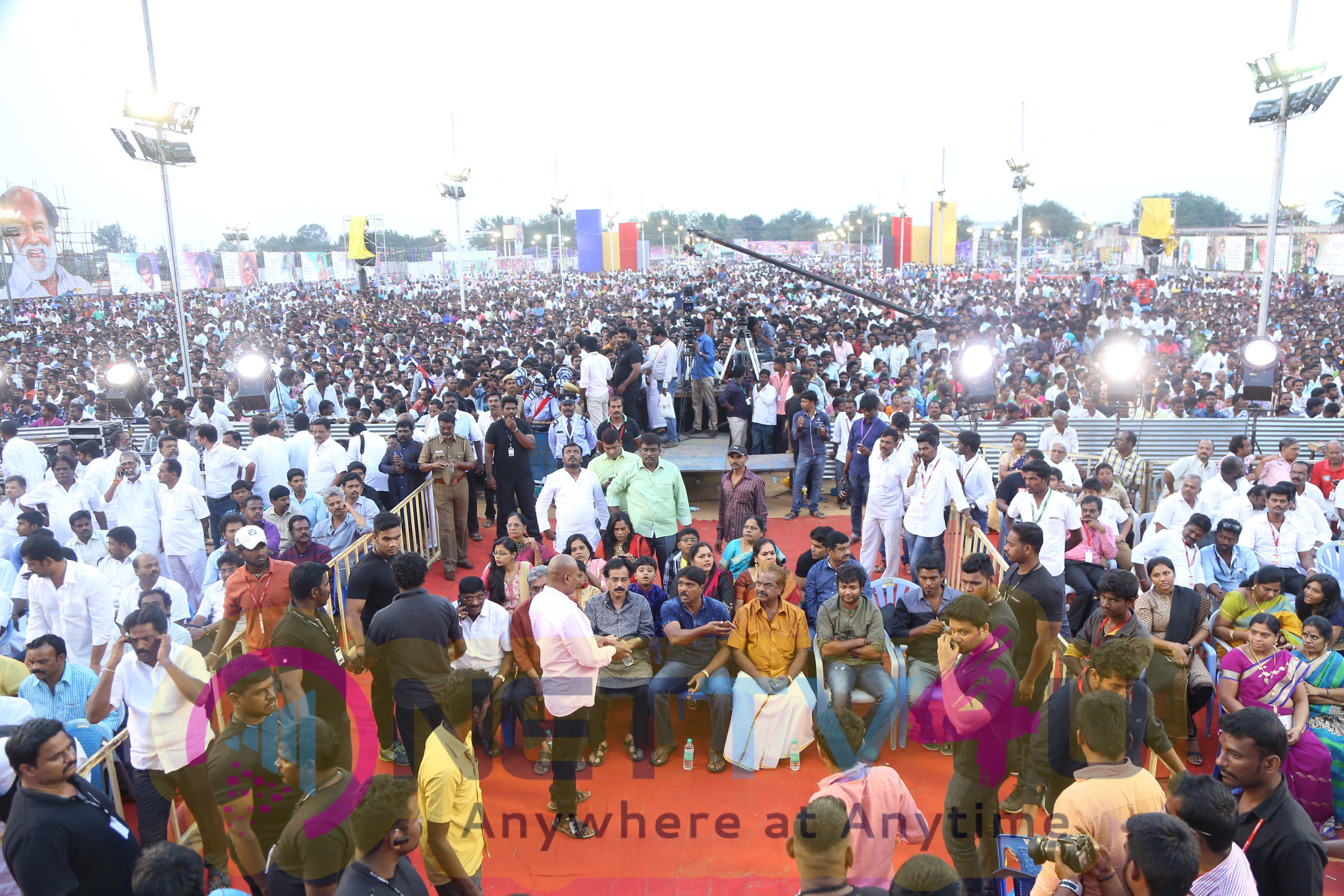 malarattum manithaneyam event photos by rajinikanth fans 1