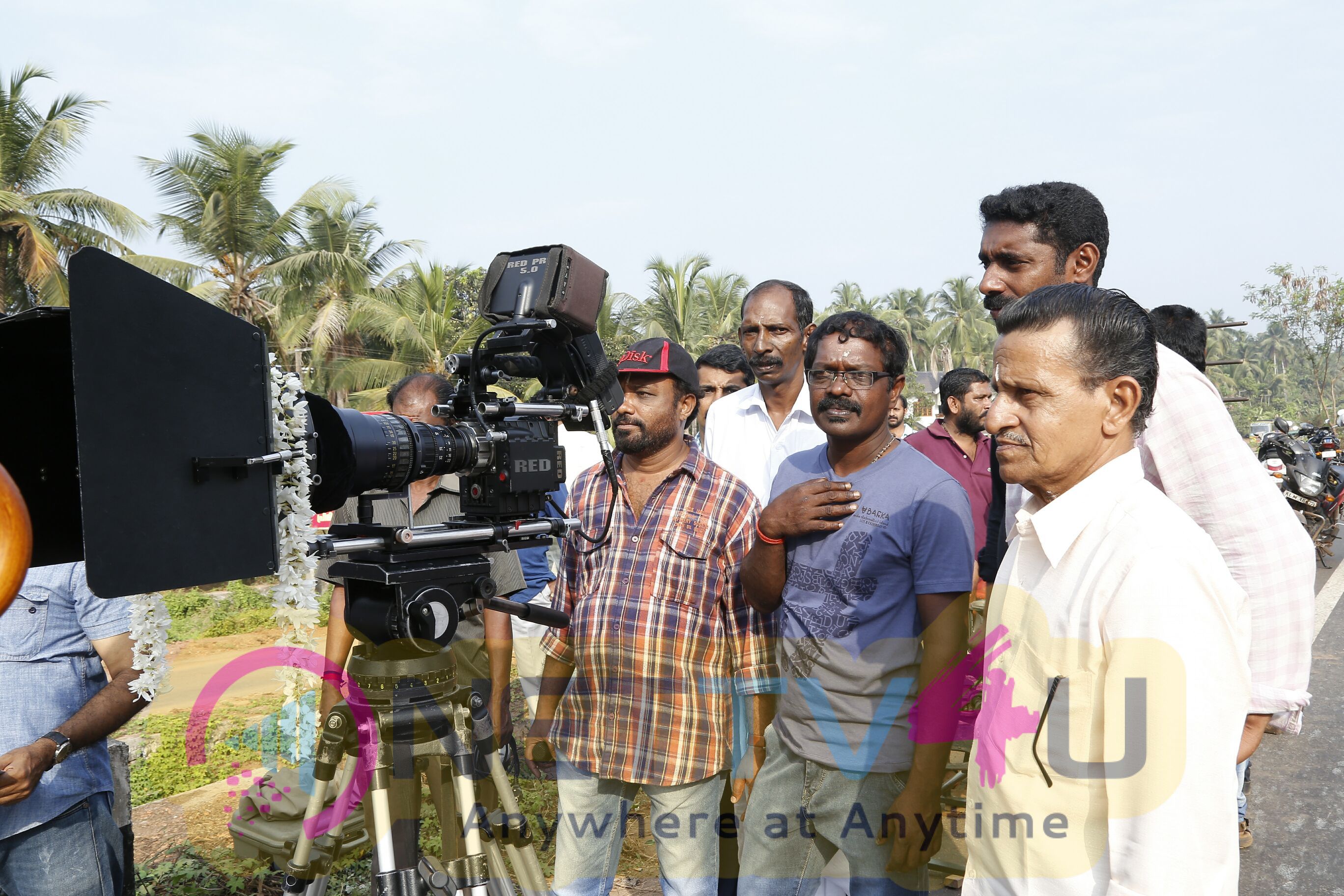 Malayalam Movie Gundalpetta 151 km Working Stills Malayalam Gallery