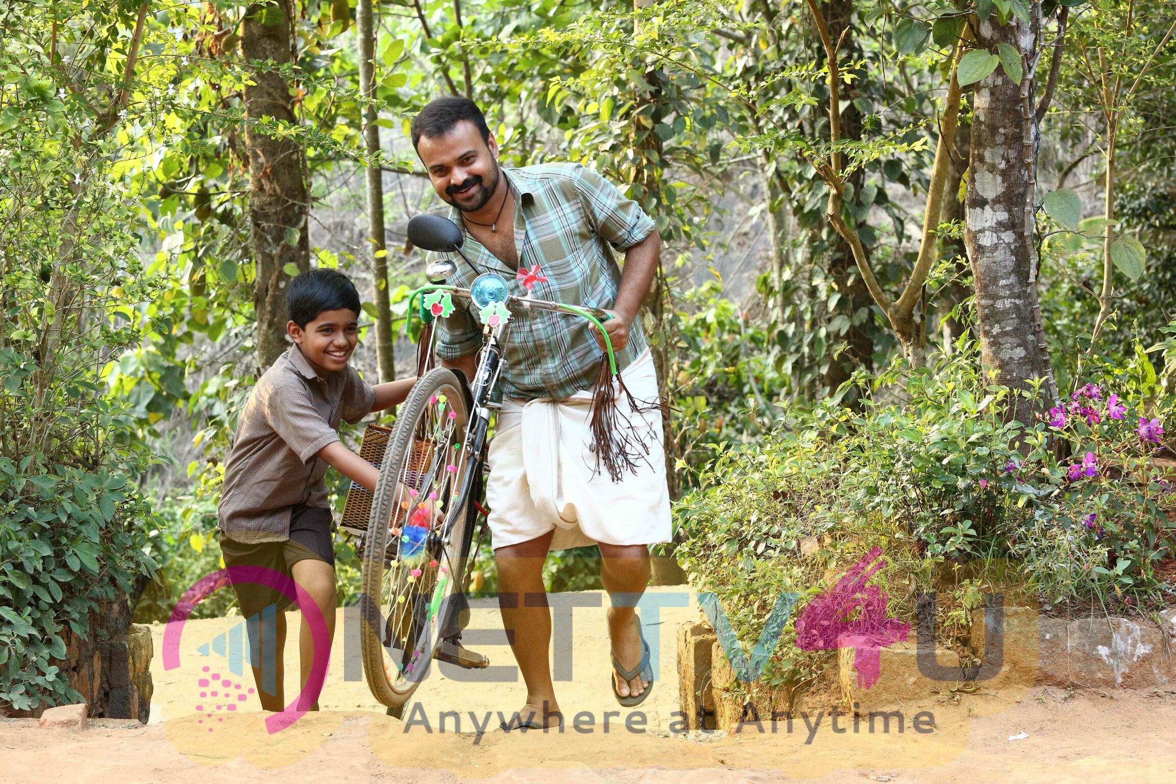 Malayalam Movie Kochavva Paulo Ayyappa Coelho Working  Stills Malayalam Gallery