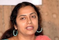 Maniratnam’s Wife Suhasini Makes Her Debut In B..