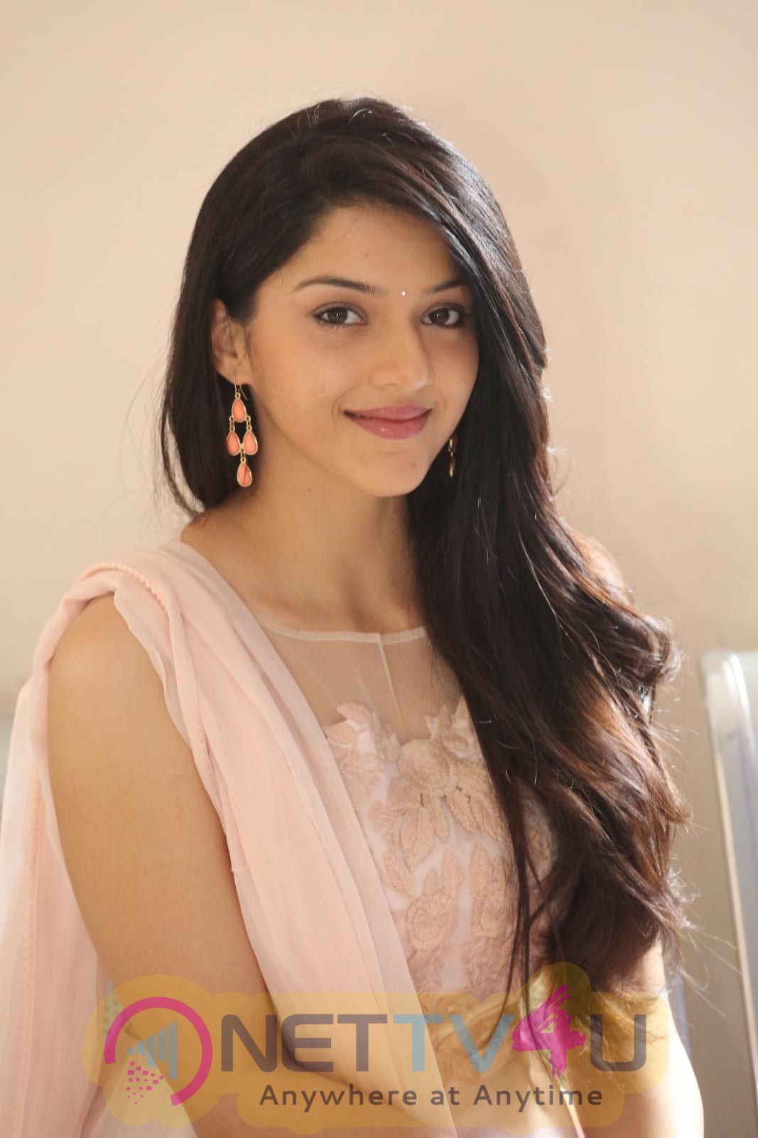 Mehrene Kaur Pirzada Latest Hot Photos Telugu Gallery