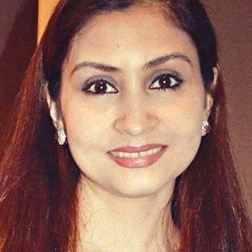 Hindi Tv Actress Moomal Shunaid