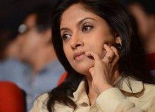 Nadhiya To Play In A Women-Centric Movie!