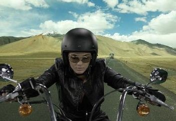 Neetu Chandra As A Superwoman! Hindi News