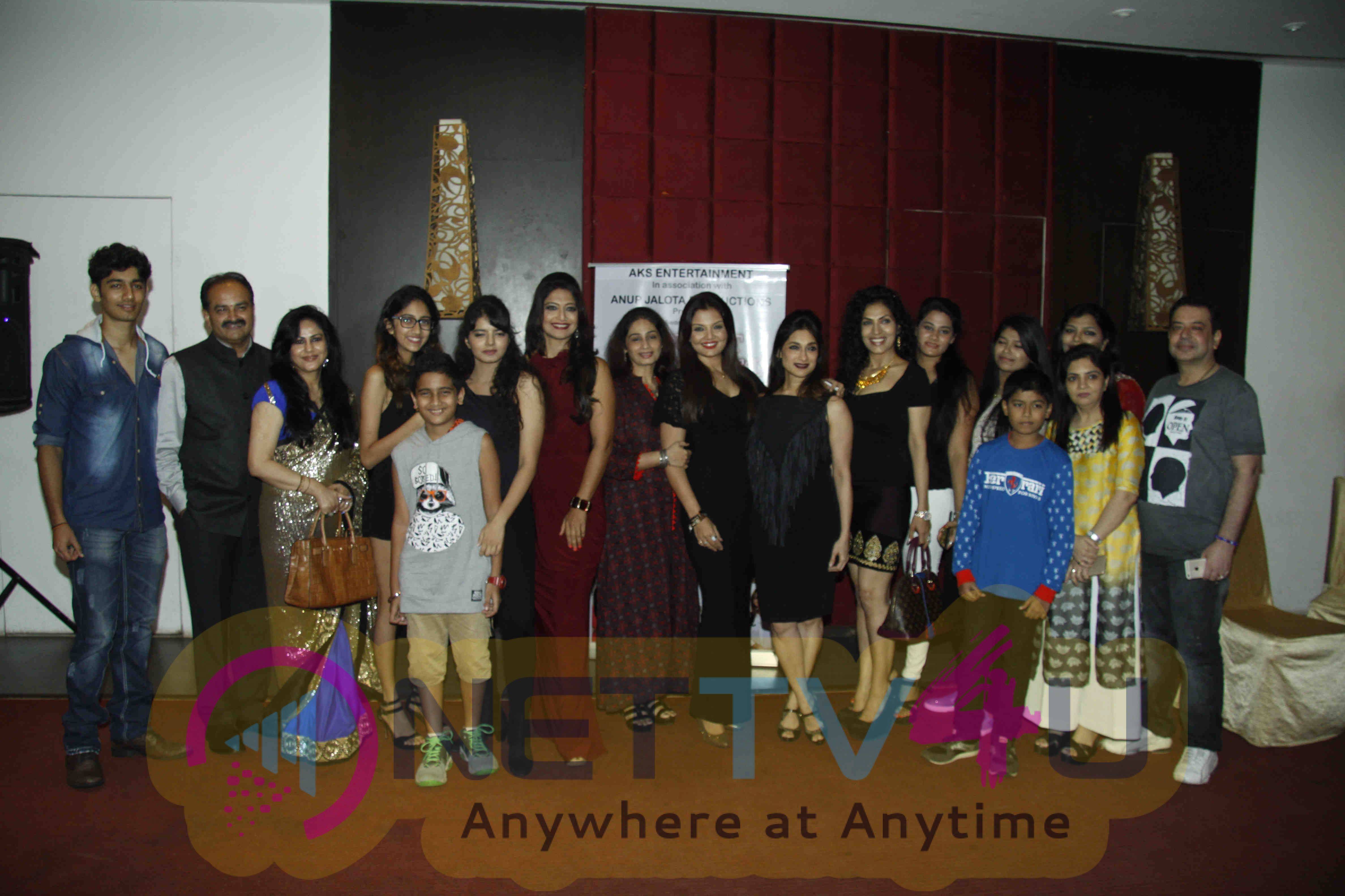 Party to celebrate Aarti Nagpal winning the Dadasaheb Phalke Award Stills Hindi Gallery