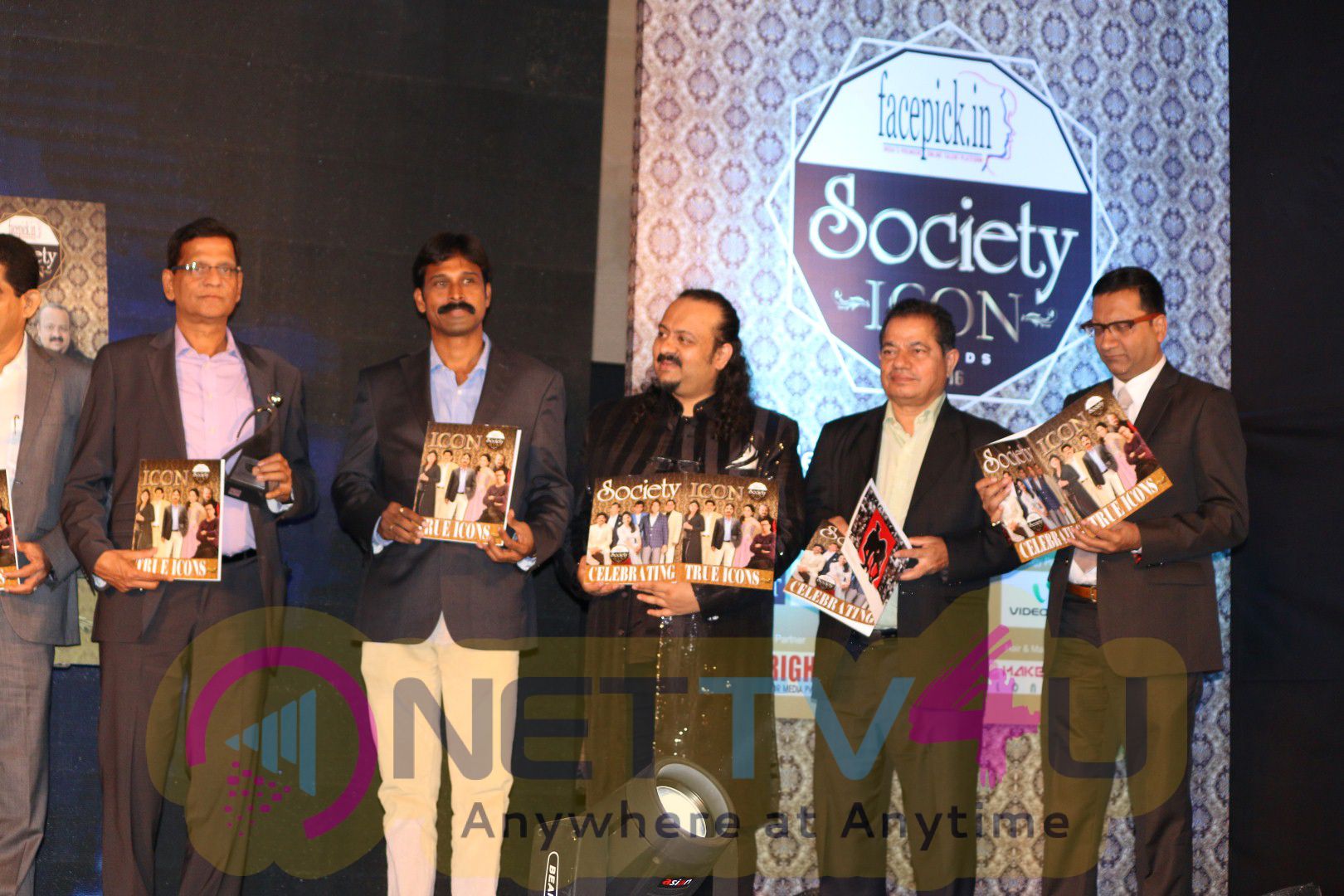 Photos Of Society Icon Awards 2016 With R Madhavan& Rakesh Roshan Hindi Gallery
