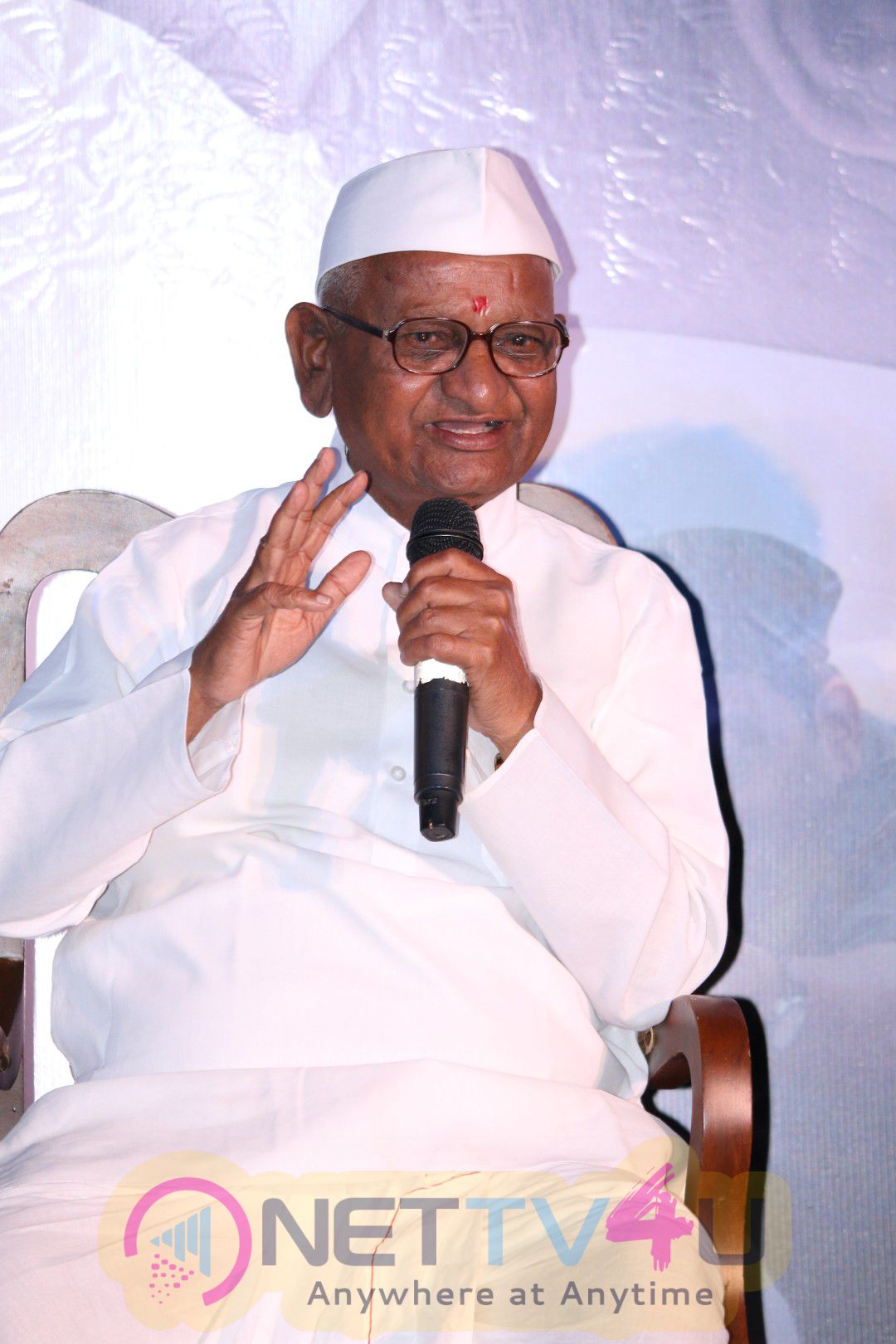 Photos Of Trailer Launch Of Film Anna With Anna Hazare Hindi Gallery