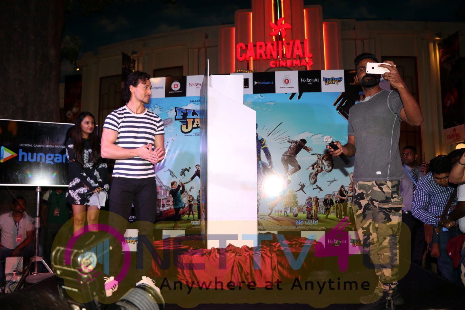 Photos Tiger Shroff & Remo D'Souza At Launch Of Official Game Of Super Hero Hindi Gallery