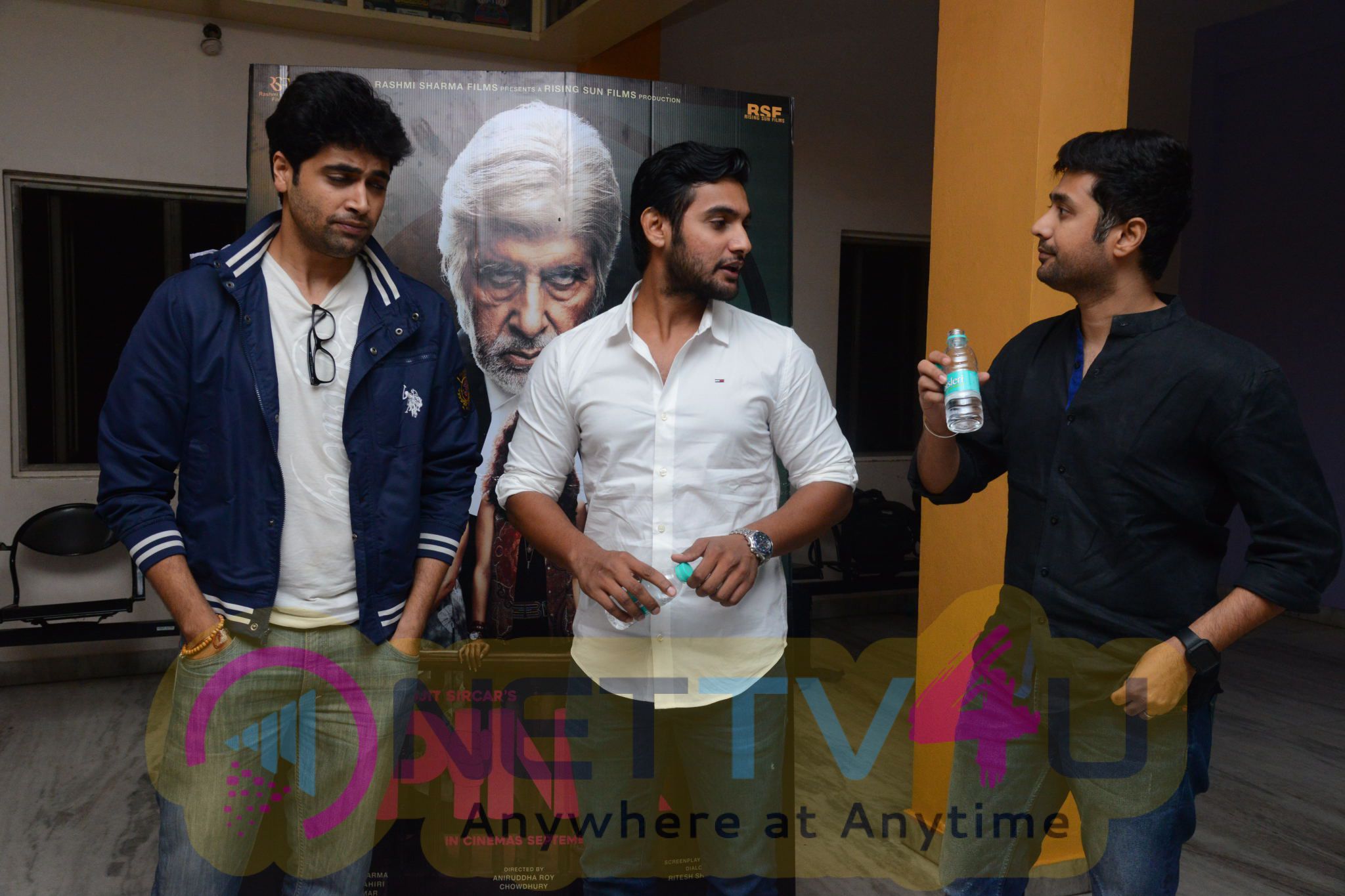 Pink Movie Premiere At Hyderabada Photos Telugu Gallery