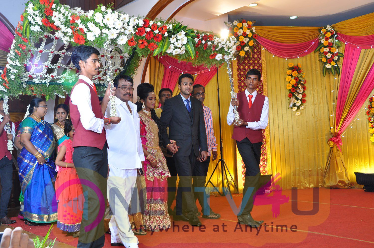 Producer TR Selvam Daughter Kiruthika Wedding Reception Stills Tamil Gallery