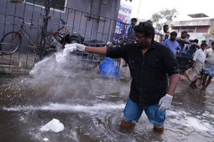 Parthipan In The Rescue Side!