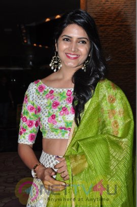 Pavani Gangi Reddy Exclusive Still Telugu Gallery