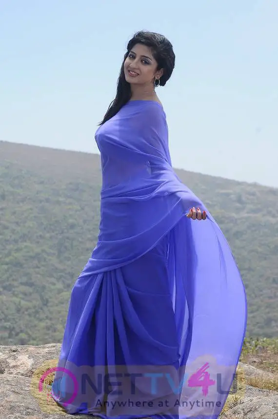 photos of actress poonam kaur from acharam tamil movie 1