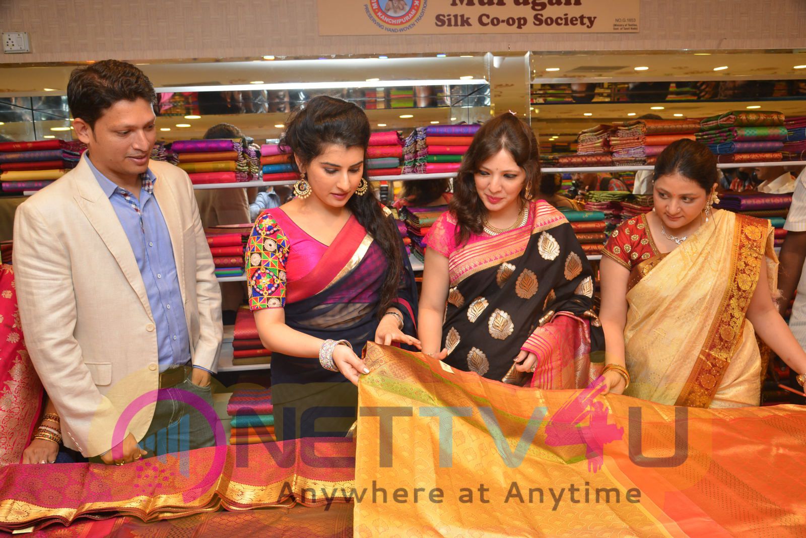 photos of archana at srinivasa textiles launch 85