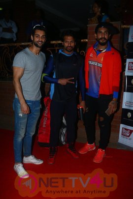 Photos Of Bollywood Celebrity Charity T20 Cricket Match Hindi Gallery