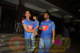 Photos Of Bollywood Celebrity Charity T20 Cricket Match Hindi Gallery