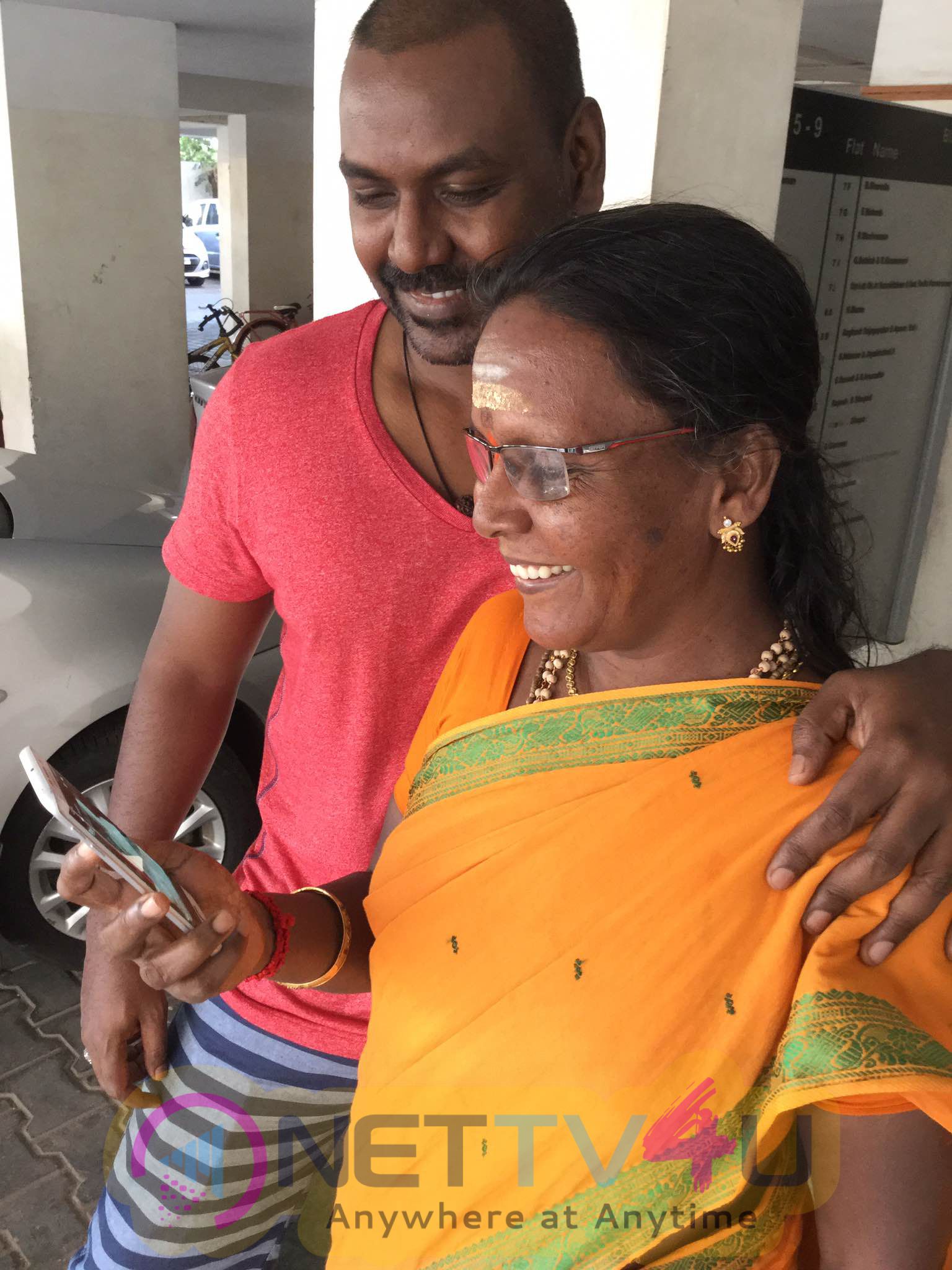 Photos Of Tamil Actor Raghava Lawrence To Build Temple For His Mother Tamil Gallery