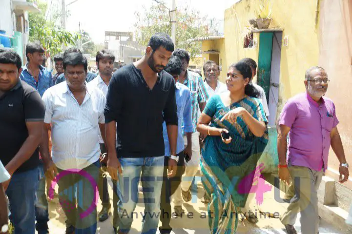 Photos Of Vishal To Build Five Common Toilets For Rajapalayam Villagers Tamil Gallery