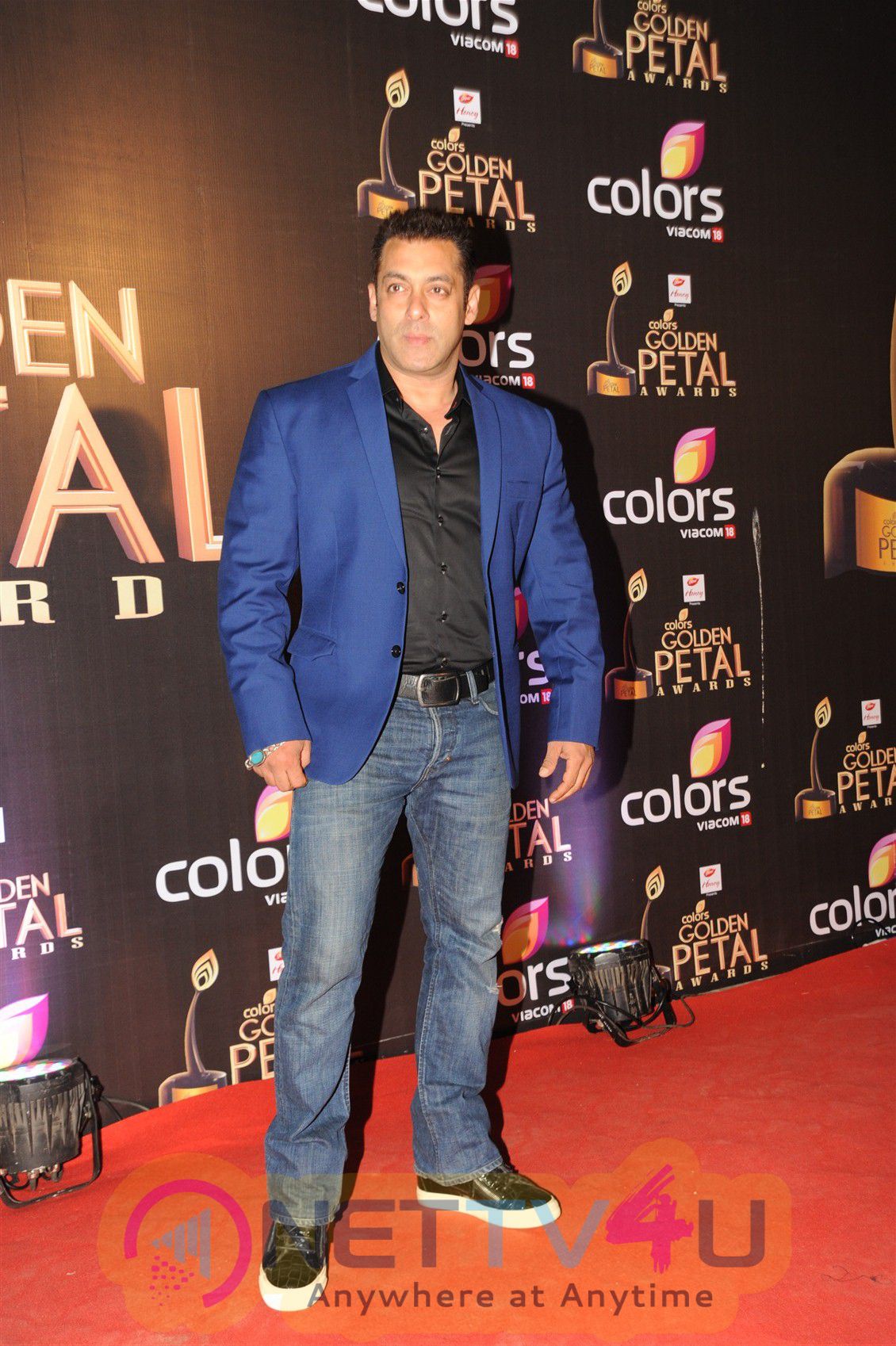 Pictures Of Salman Khan At Golden Petal Awards 2016 Hindi Gallery