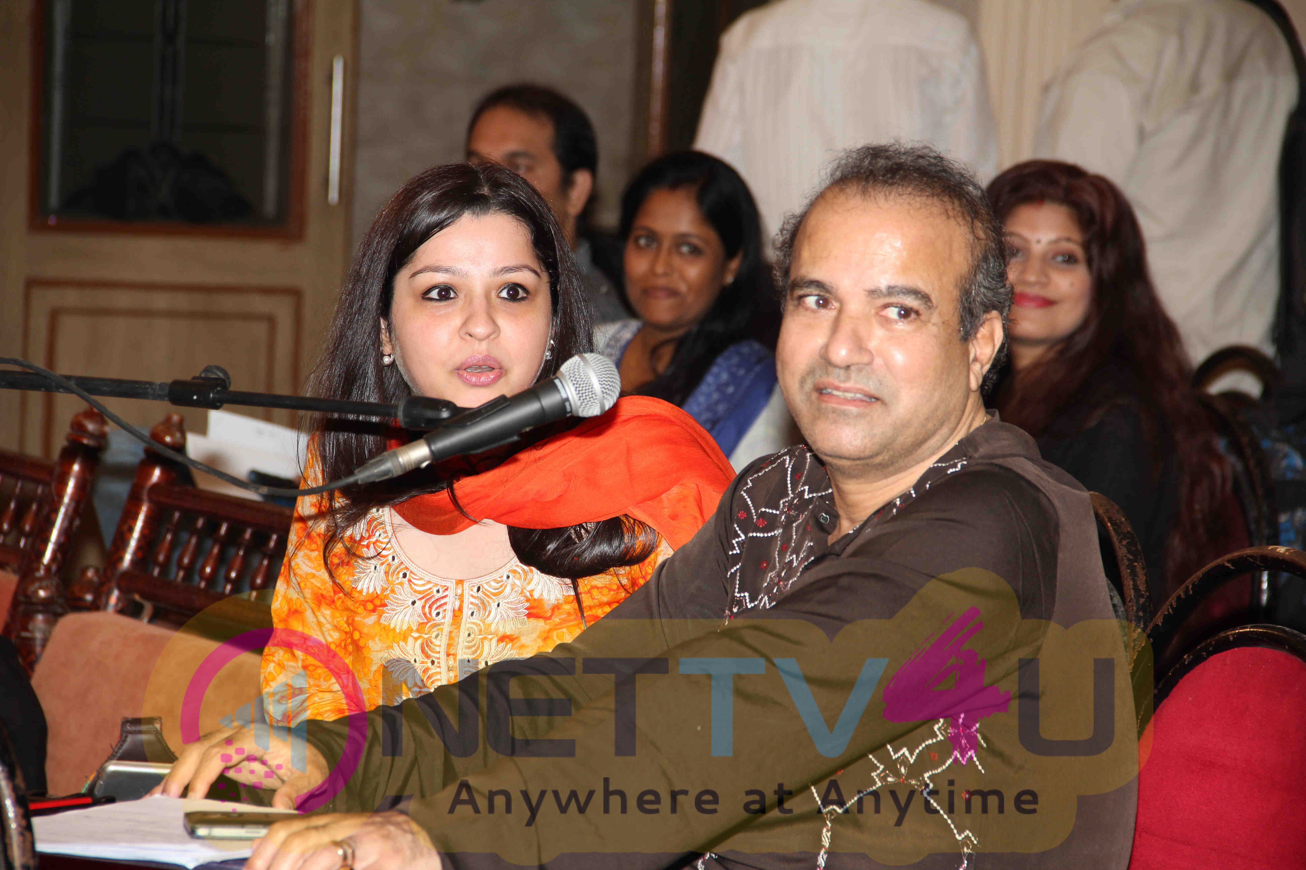 Rehearsal Of The15th Khazana Ghazal Festival 2016 Photos Hindi Gallery